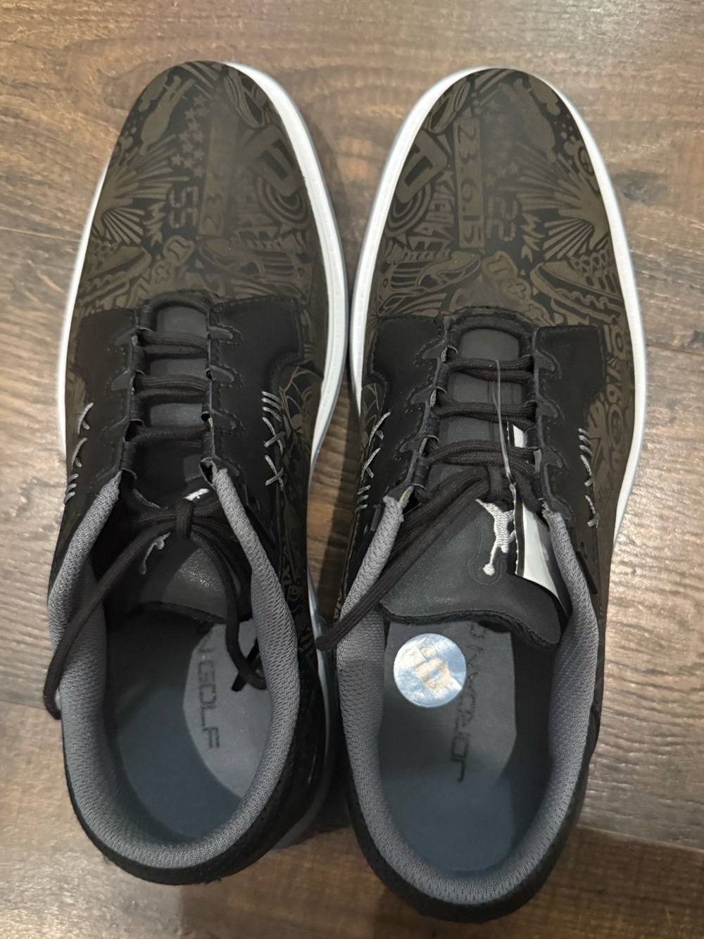 New Nike Air Jordan Men’s Black & White Graphic Lace-Up Sneakers Golf Shoes 9.5